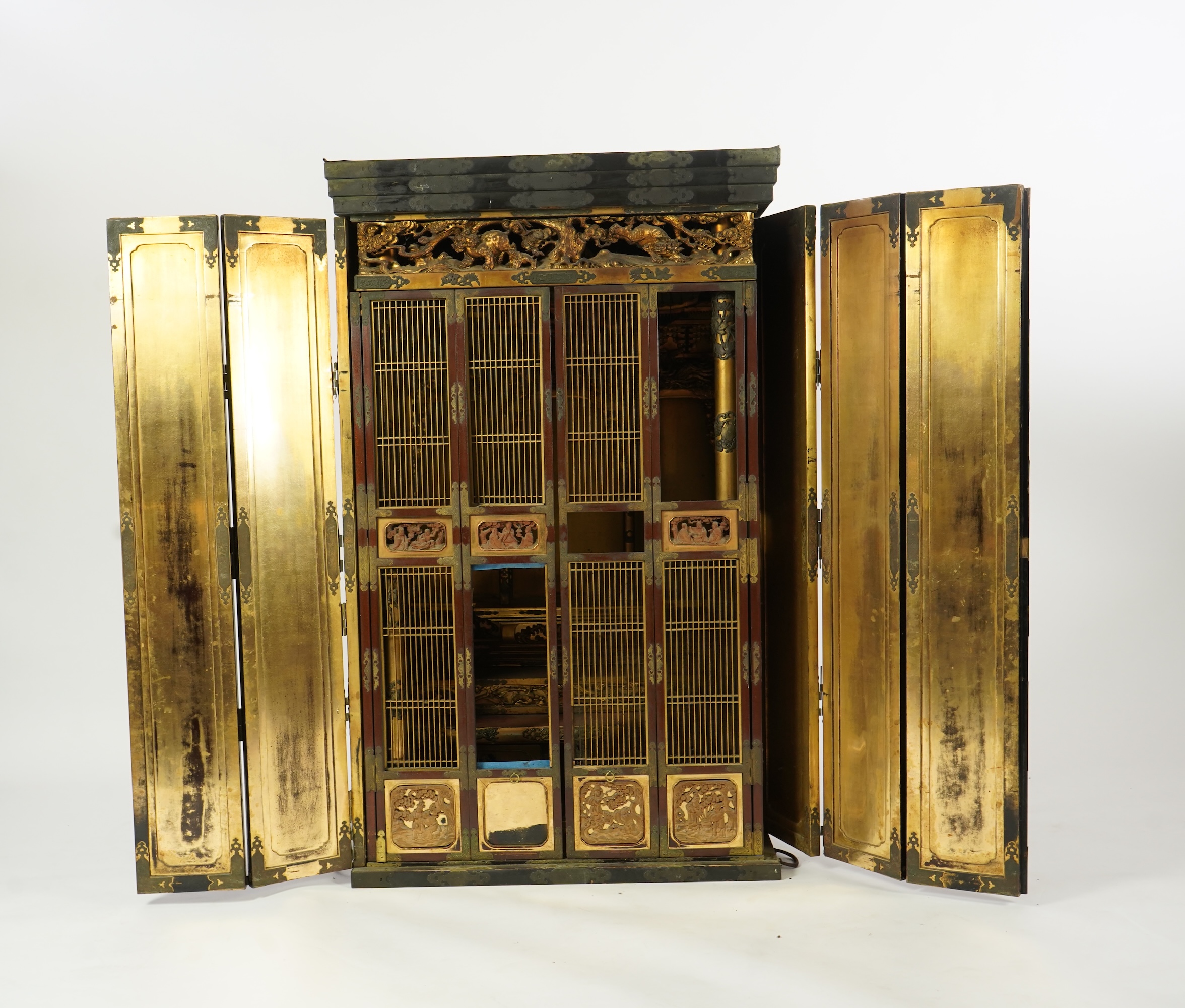 A Japanese lacquer Butsudan shrine cabinet, Meiji-Taisho period